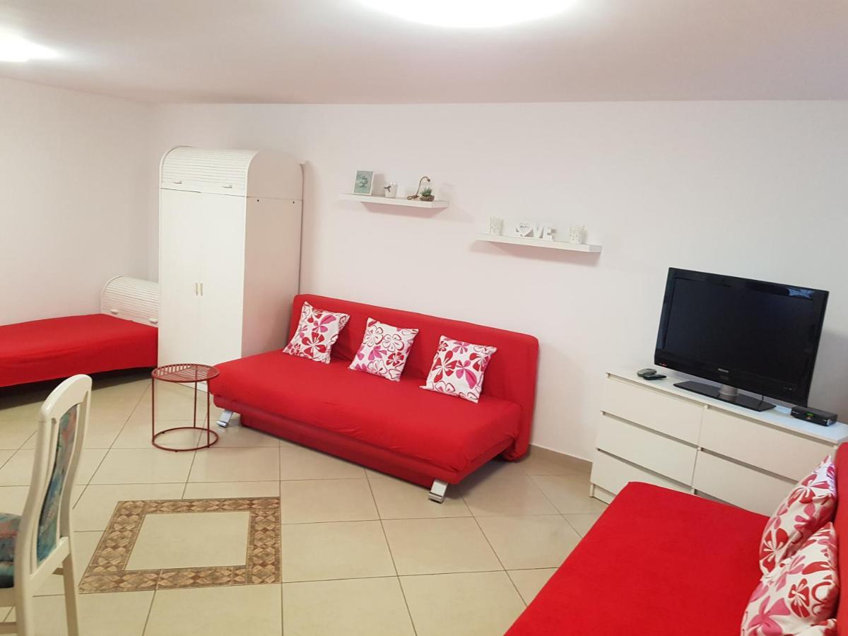 Apartamenty Junona Nad Morzem, W Domu Z Ogrodem, Obok Stegna I Jantar Junoszyno Exterior foto