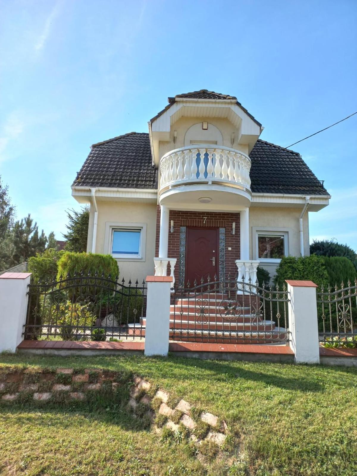 Apartamenty Junona Nad Morzem, W Domu Z Ogrodem, Obok Stegna I Jantar Junoszyno Exterior foto
